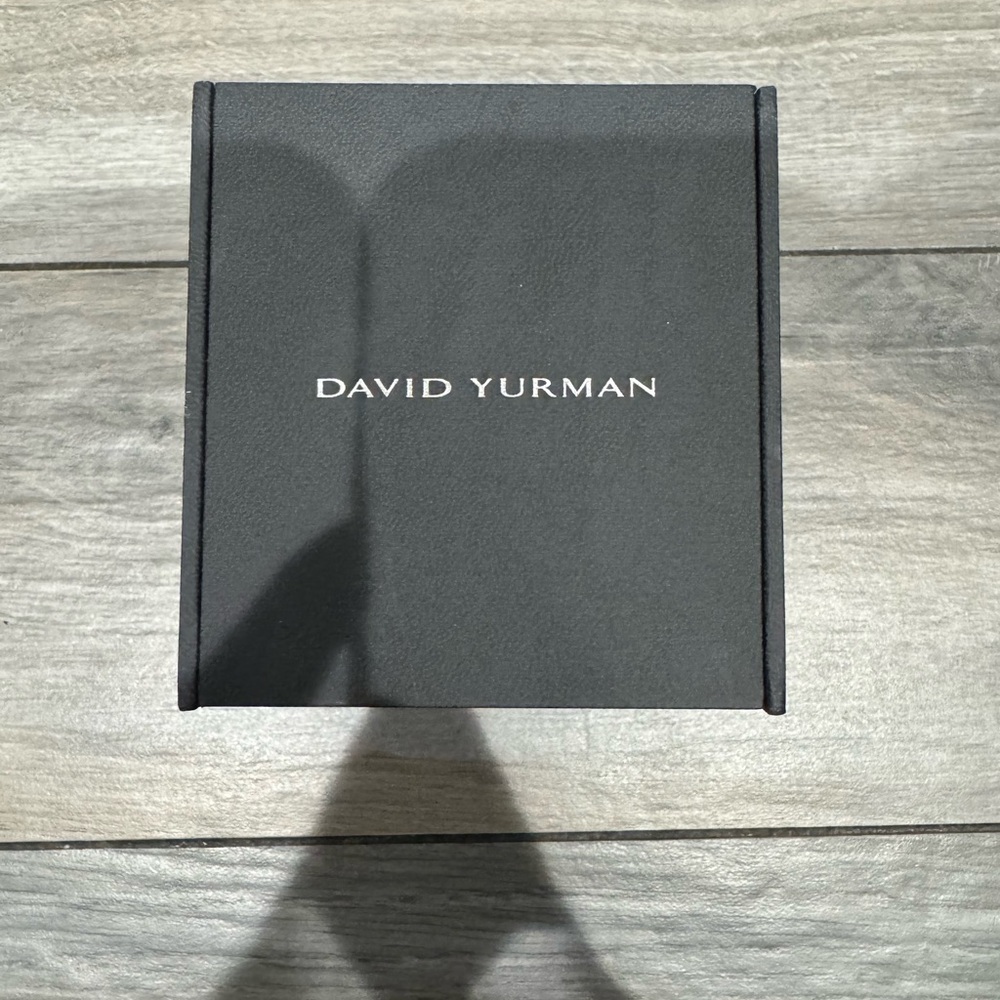 David Yurman Cushion Link Bracelet with Blue Sapphires - Picture 2 of 4